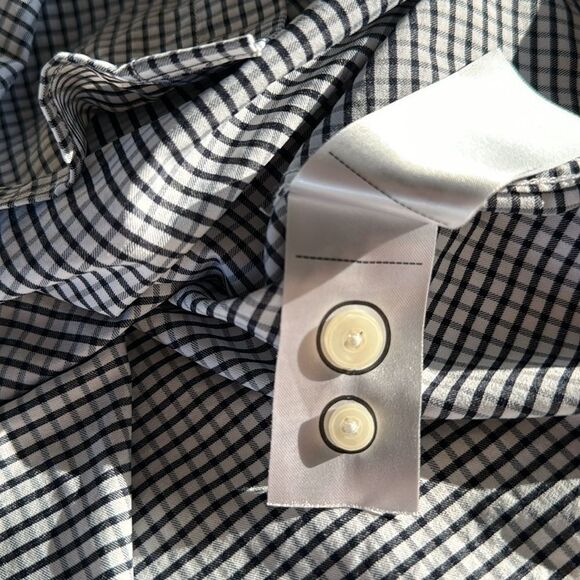 UNTUCKit Wagner black/white check slim fit button shirt. Light stretch. Large - Picture 9 of 9